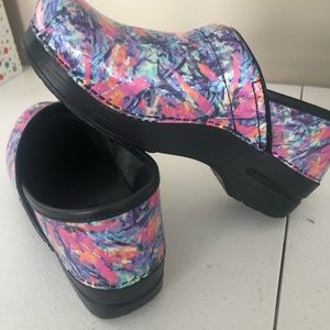 Dansko professional color burst patent clog